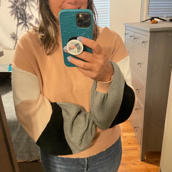 Stitch and feather sweater size large - Picture 2 of 3